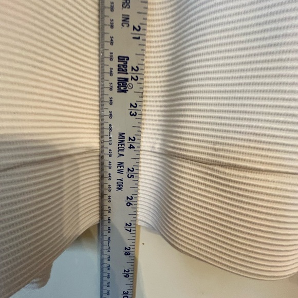 Cable & Gauge Women's Cream Ribbed Blouse - Picture 10 of 14